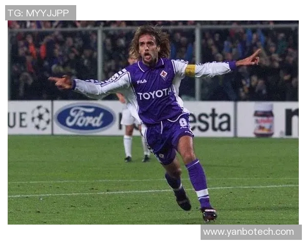 一代天才足球明星的传奇之路与辉煌成就探秘